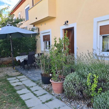 Apartman Luka Баньоле Екстериор снимка