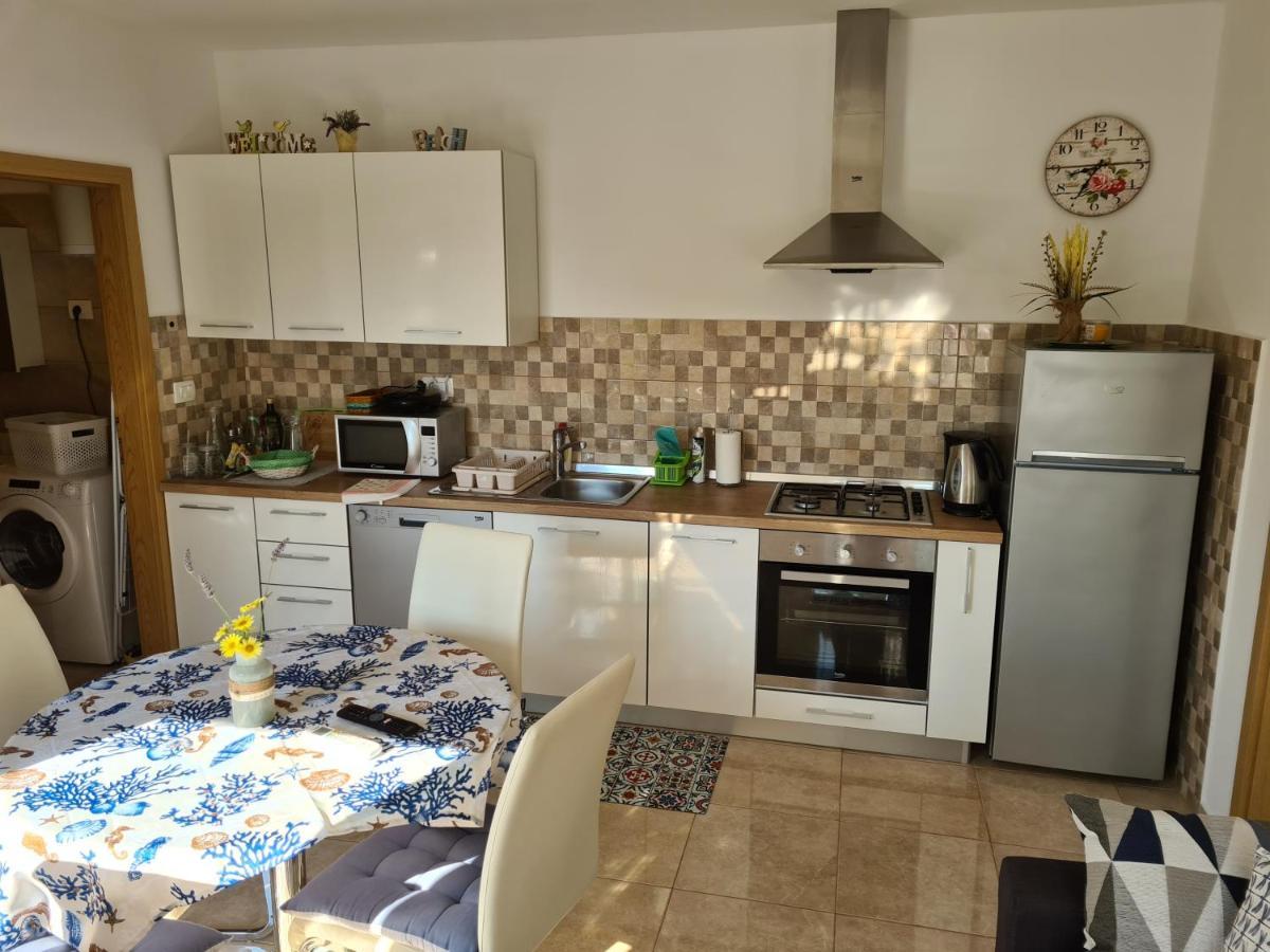 Apartman Luka Баньоле Екстериор снимка