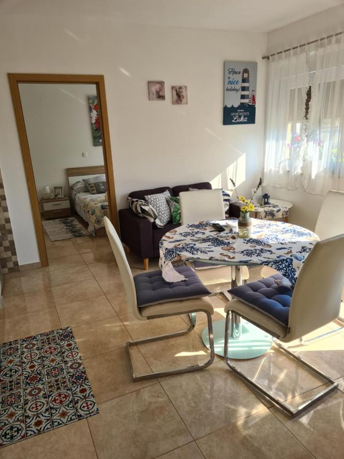 Apartman Luka Баньоле Екстериор снимка